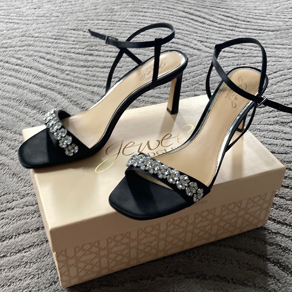 Dress heels by Jewel by Badgley Mishka black satin size 9.5 PROM/Hoco